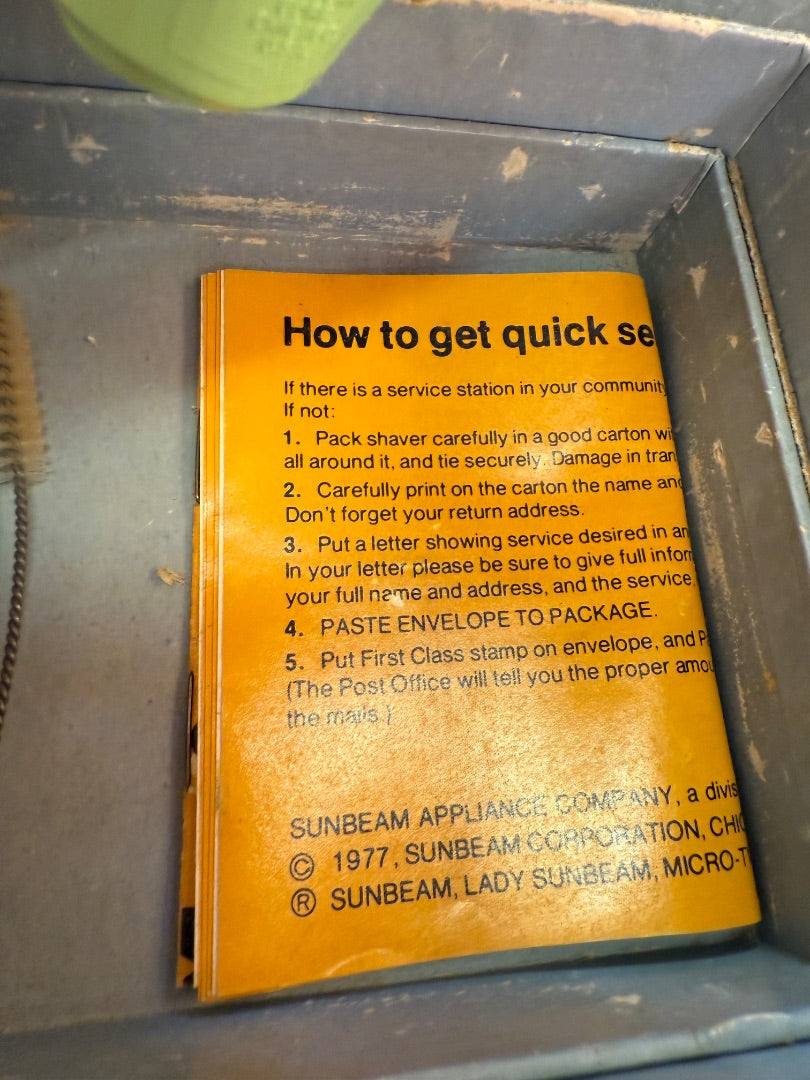 Vintage green Lady Sunbeam Razor