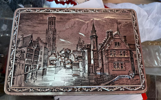 Belgium Tin with key
