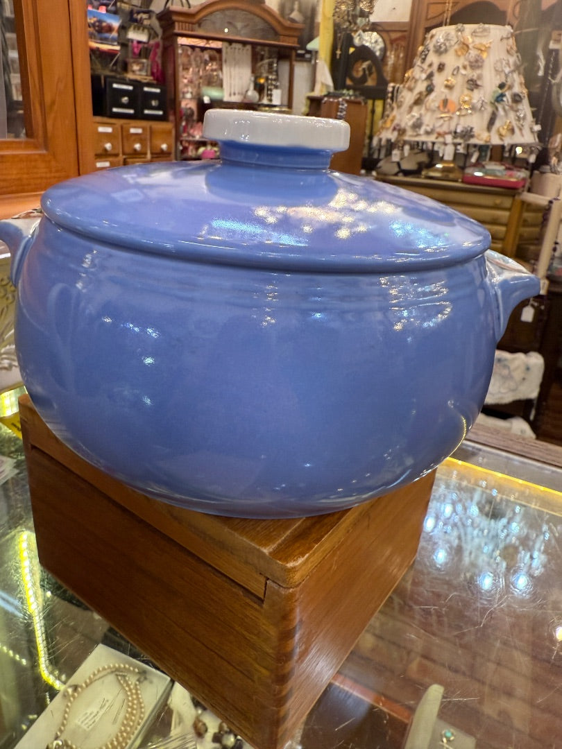 Hall Rose Parade Casserole 2.5 Qt