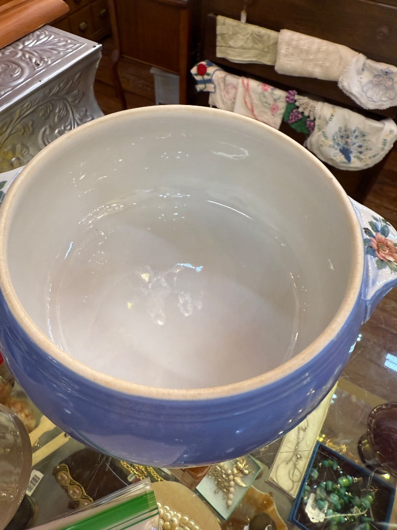 Hall Rose Parade Casserole 2.5 Qt