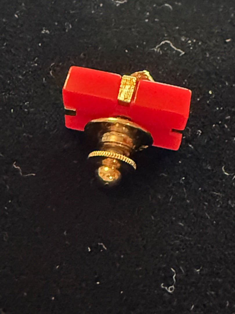 Avon red Present Pin