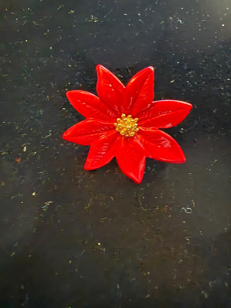Poinsettia Pin Brooch Avon Christmas Pin