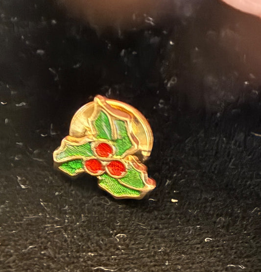 Avon Holly Pin Christmas Pin