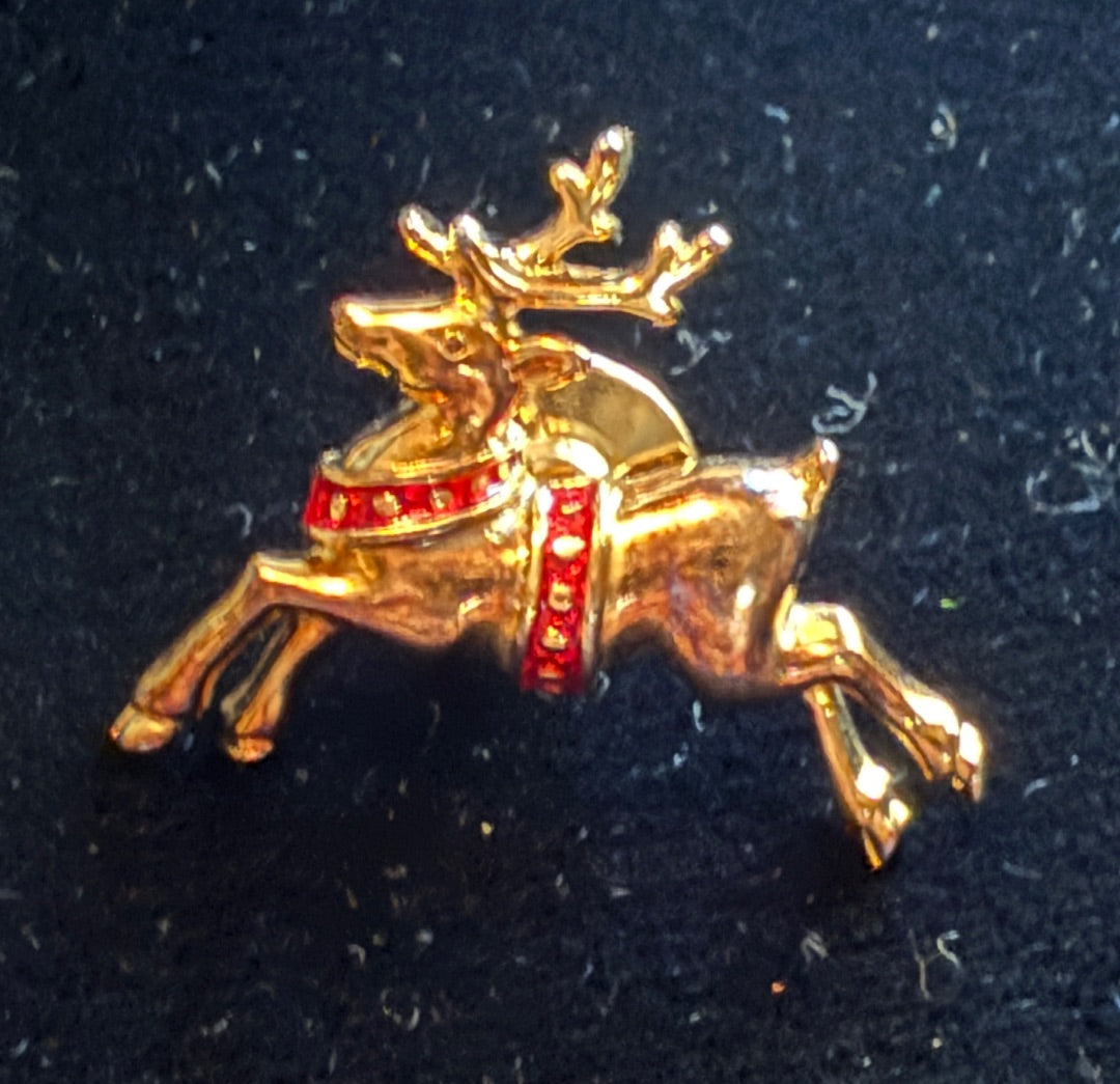 Avon Sm Reindeer Pin Brooch Christmas