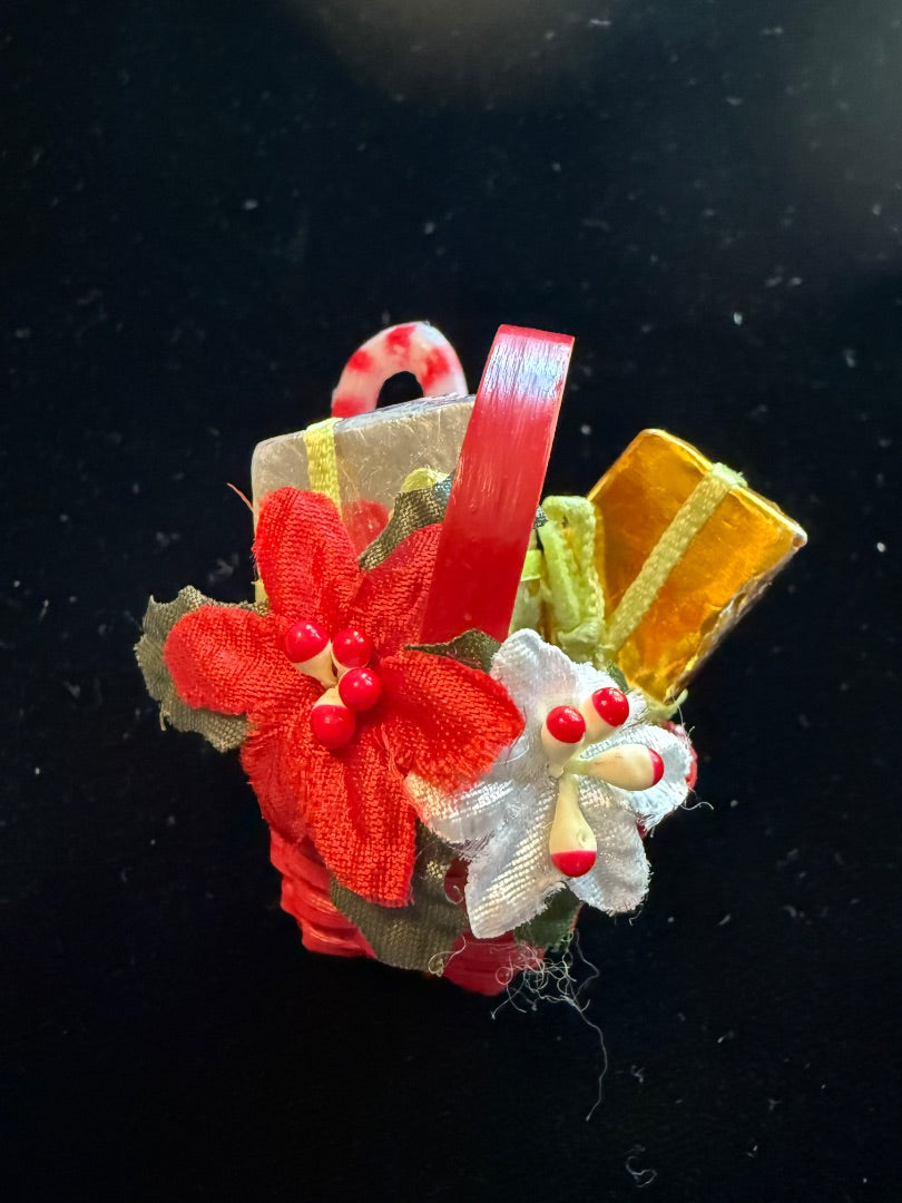 Avon Christmas Basket Pin Brooch