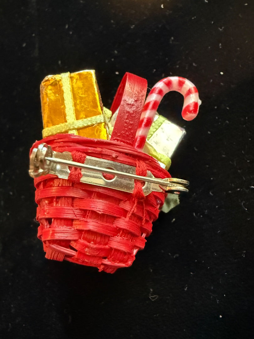 Avon Christmas Basket Pin Brooch