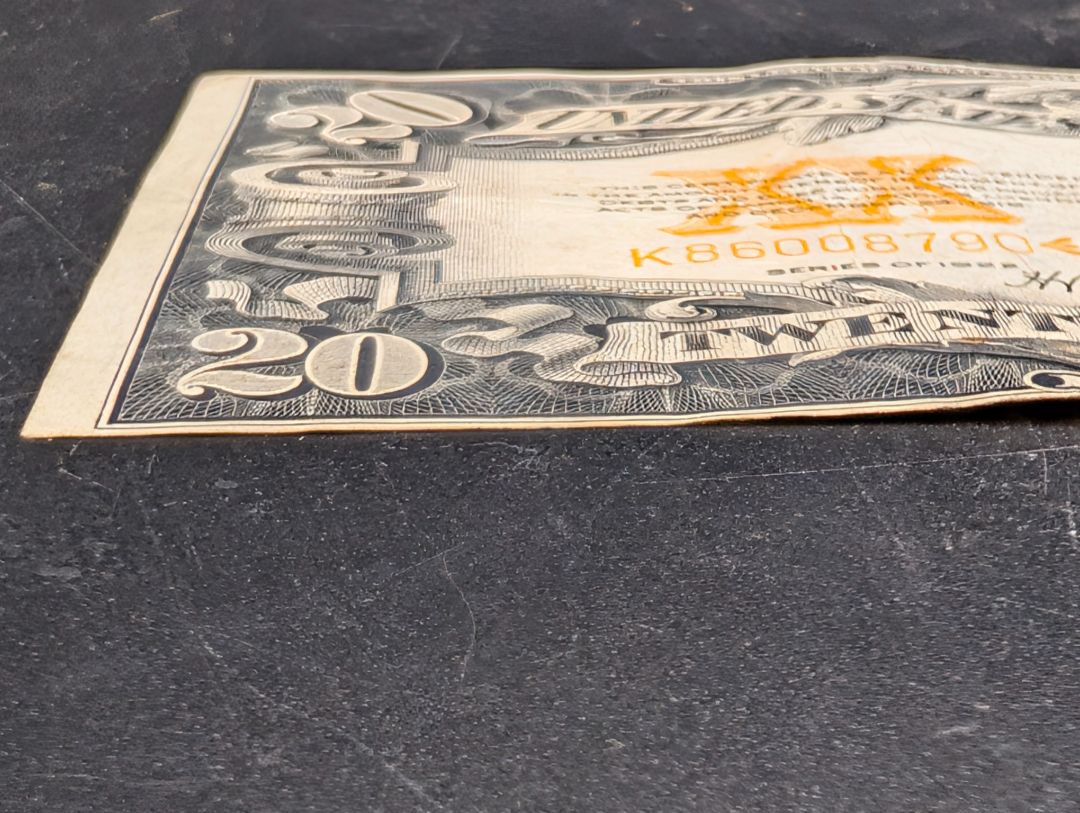 1922 $20 Gold certificate VF/XF Choice