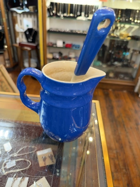 Oxford pitcher w/spoon