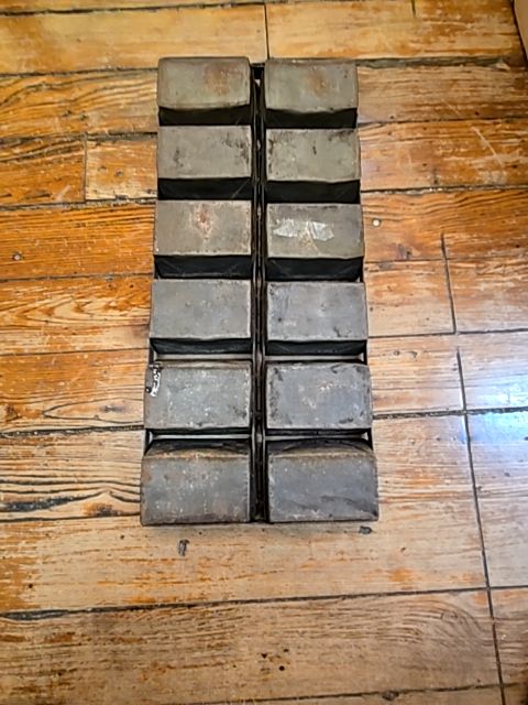 12 strapped loaf pan