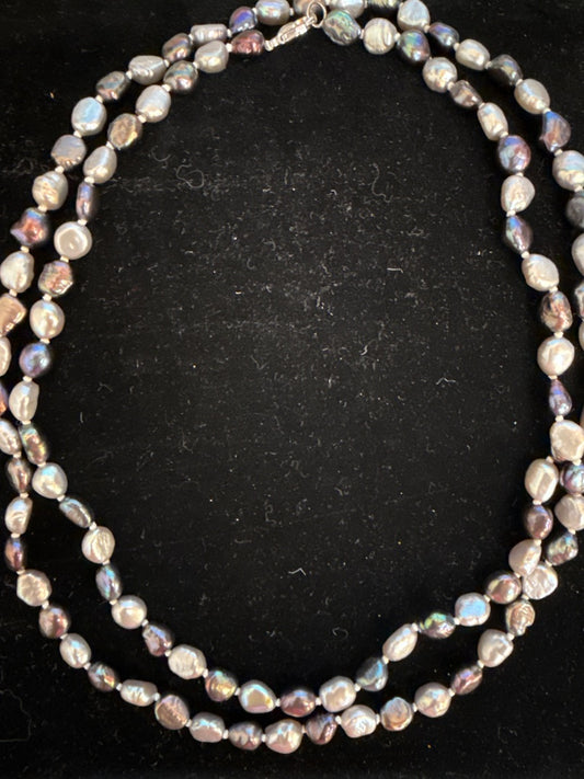 Signed Honora Neckla