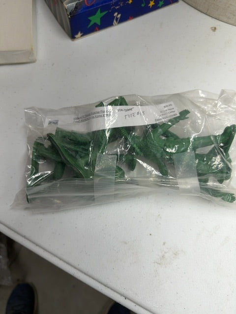 5” green plastic soldiers