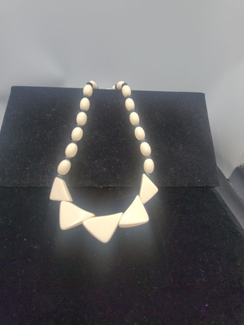 Cream and Black Bead Necklace
