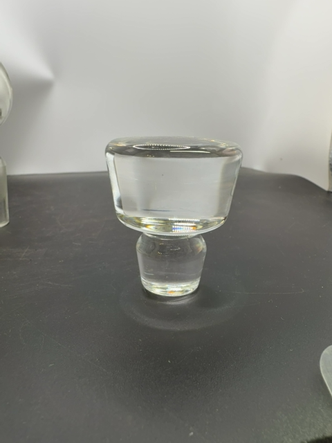 Decanter stopper solid