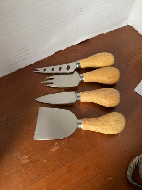 Cheese knifes