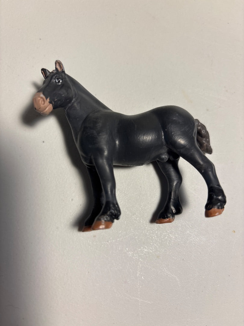Breyer Stablemates Drafter Stallion 2017 Paint & Play