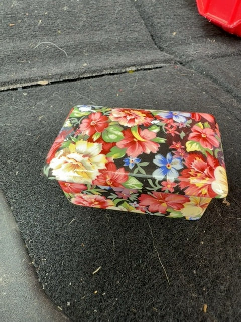 Trinket chintz
