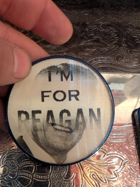 I'm for Reagan button holographic