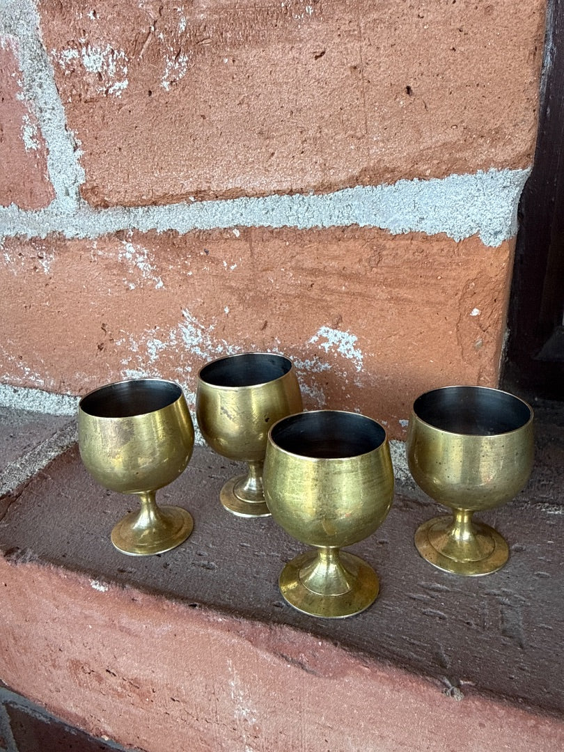 Vintage Brass wine goblet (4)
