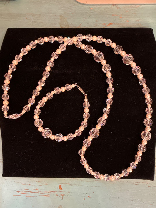 Glass Beads Necklace