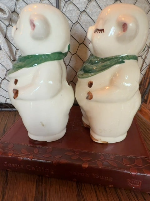 5" Smiley Pig Pair Shawnee Salt & Pepper Shakers