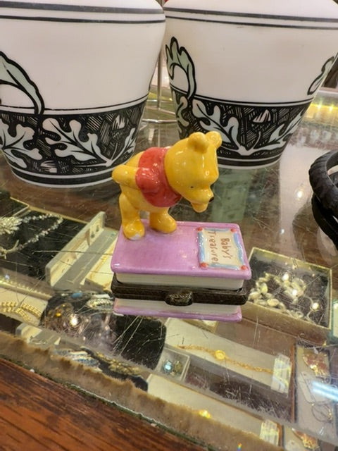Winnie poo trinket box