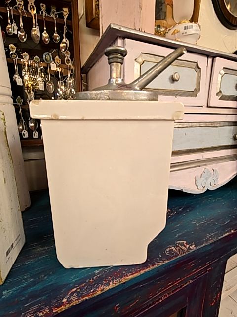 Fountain syrup dispencer