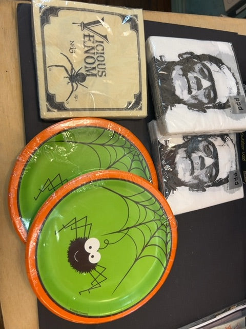 Halloween plates and napkins 3 packs of napkins 2 packs of plates