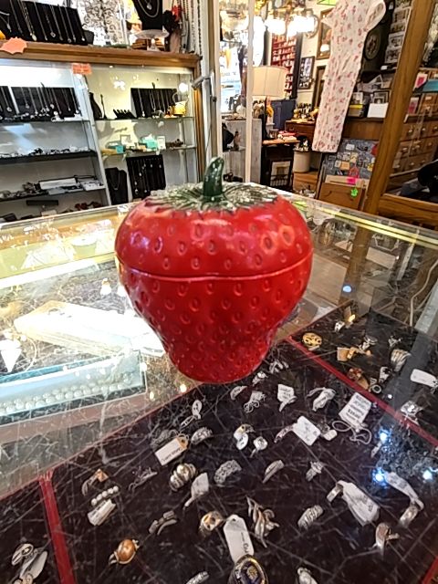 Hazel Atlas Strawberry