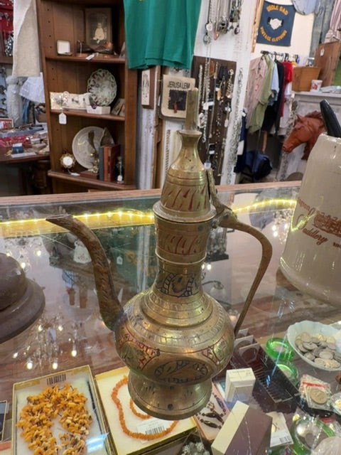 Brass oil dispenser