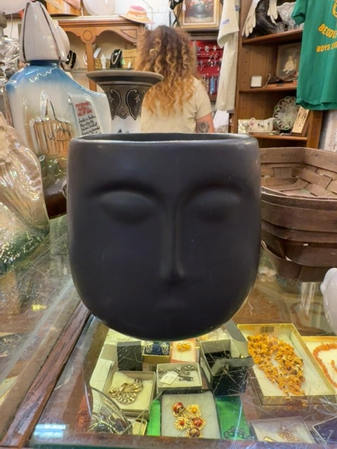 Head planter