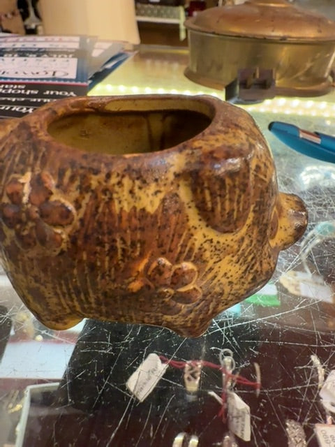 Pig planter