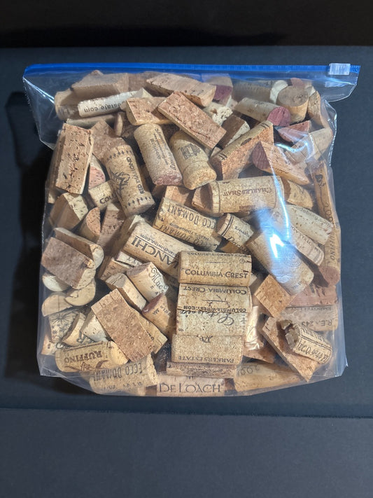 Lot - Wine Cork Pieces