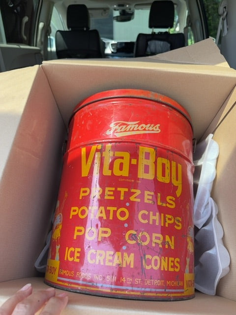 Vita-Boy tin
