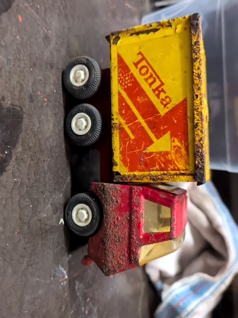 Tonka box truck as is