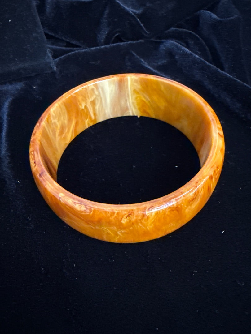 Brown/Gold Bakelite