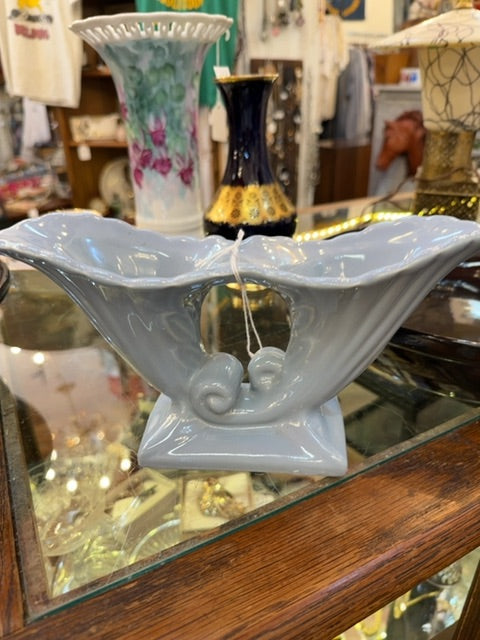 Abingdon art vase