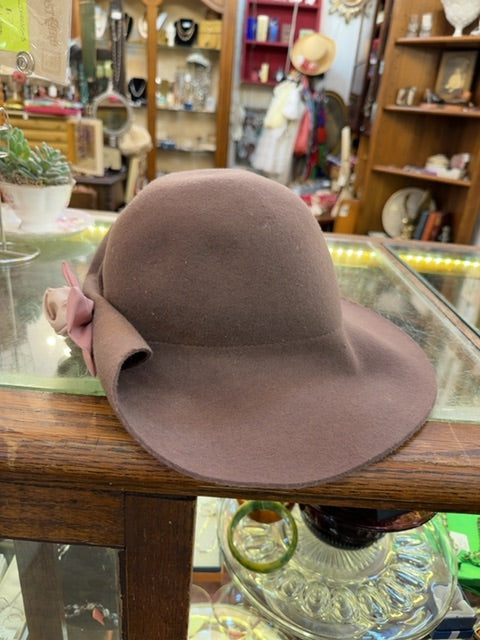 Felt hat