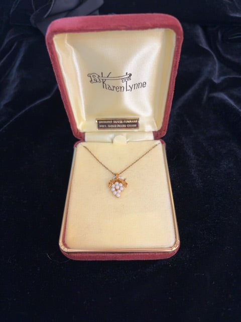 Grape Pearls Gold Ov