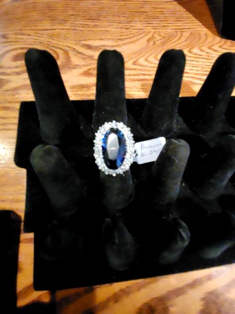 Pincess Di oval sapphire ring