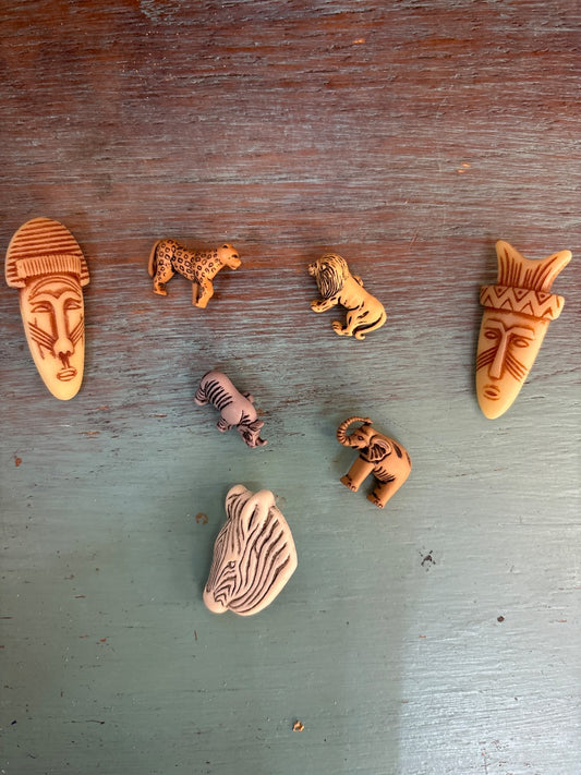 7 Jungle / Wildlife Buttons