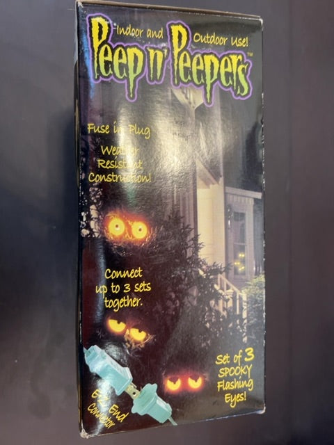 Set of 3 flashing eyes indoor and outdoor use