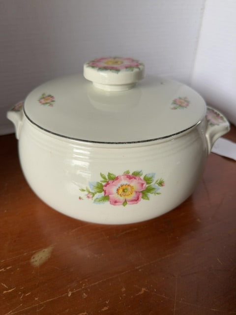 Hall casserole dish
