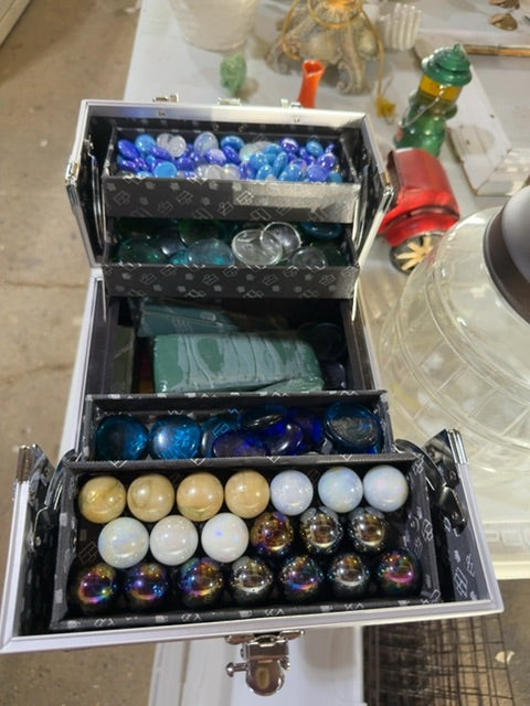 Case with Clay/stones