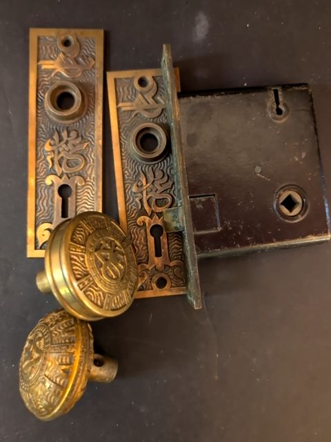 Door knob set, Arabic pattern