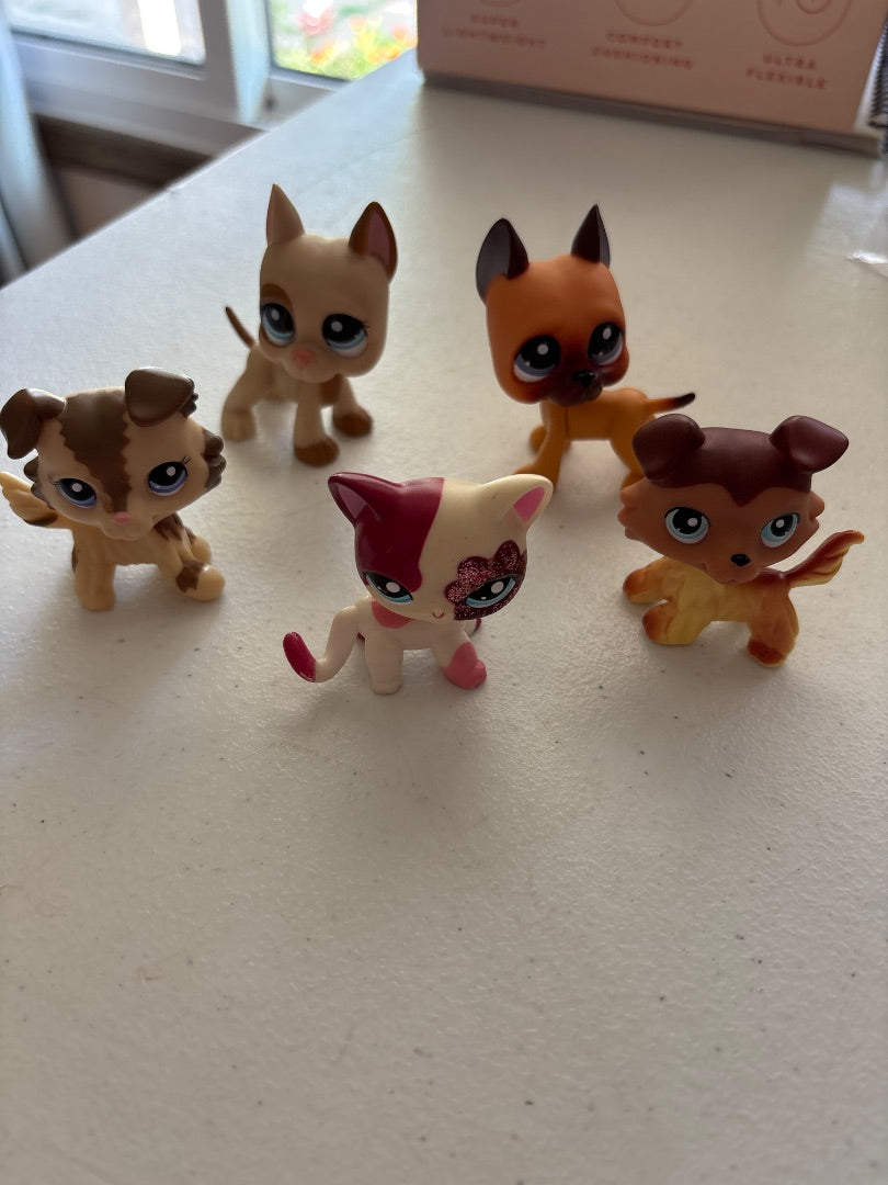 GSK Plastic toys (not Littlest Pet Shop)