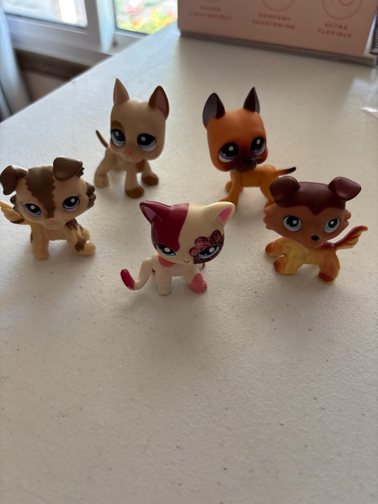 GSK Plastic toys (not Littlest Pet Shop)
