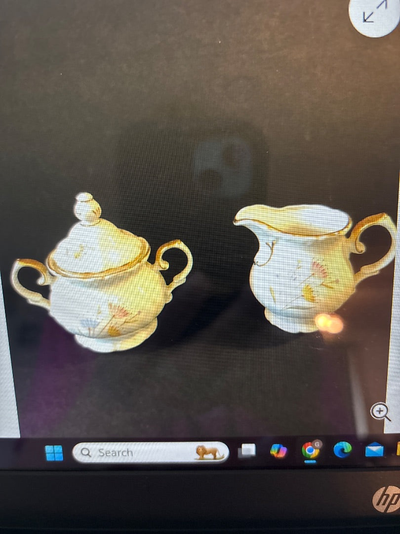 GSK - EBAY Floral Creamer & Sugar Bowl Unbranded