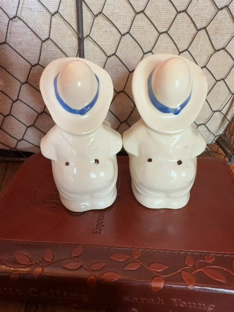 Blue Shawnee Shawnee Salt & Pepper, 3" Farmer Pig