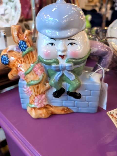 Humpty Dumpty Teapot