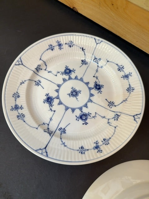 Vtg pr Royal Copenhagen plated